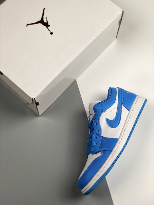 Air jordan 1 low uncuniversity blue/white ao9944-441
