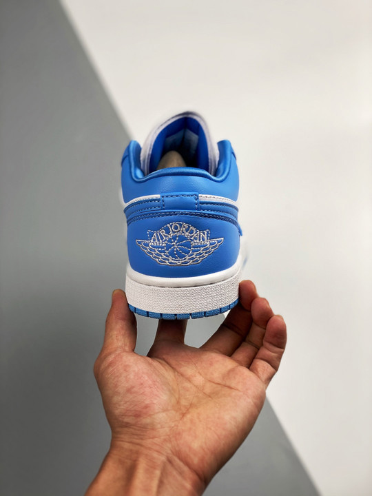 Air jordan 1 low uncuniversity blue/white ao9944-441