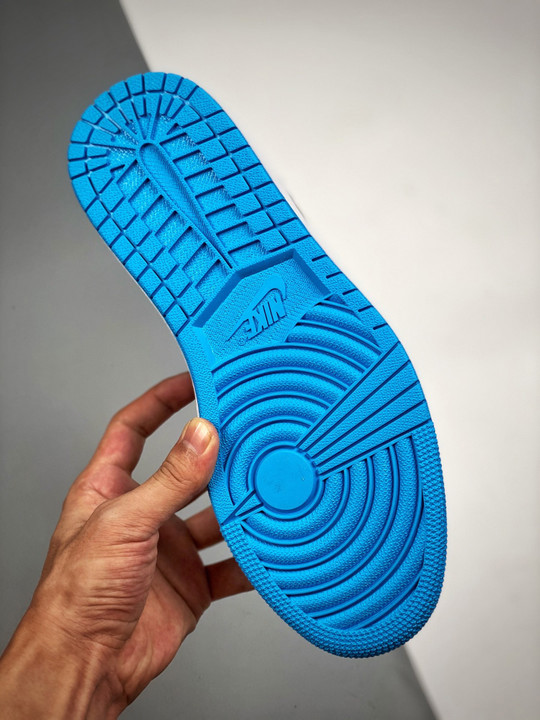 Air jordan 1 low uncwhite/university blue-black