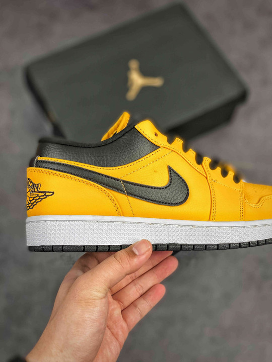 Air jordan 1 low university gold/black-white