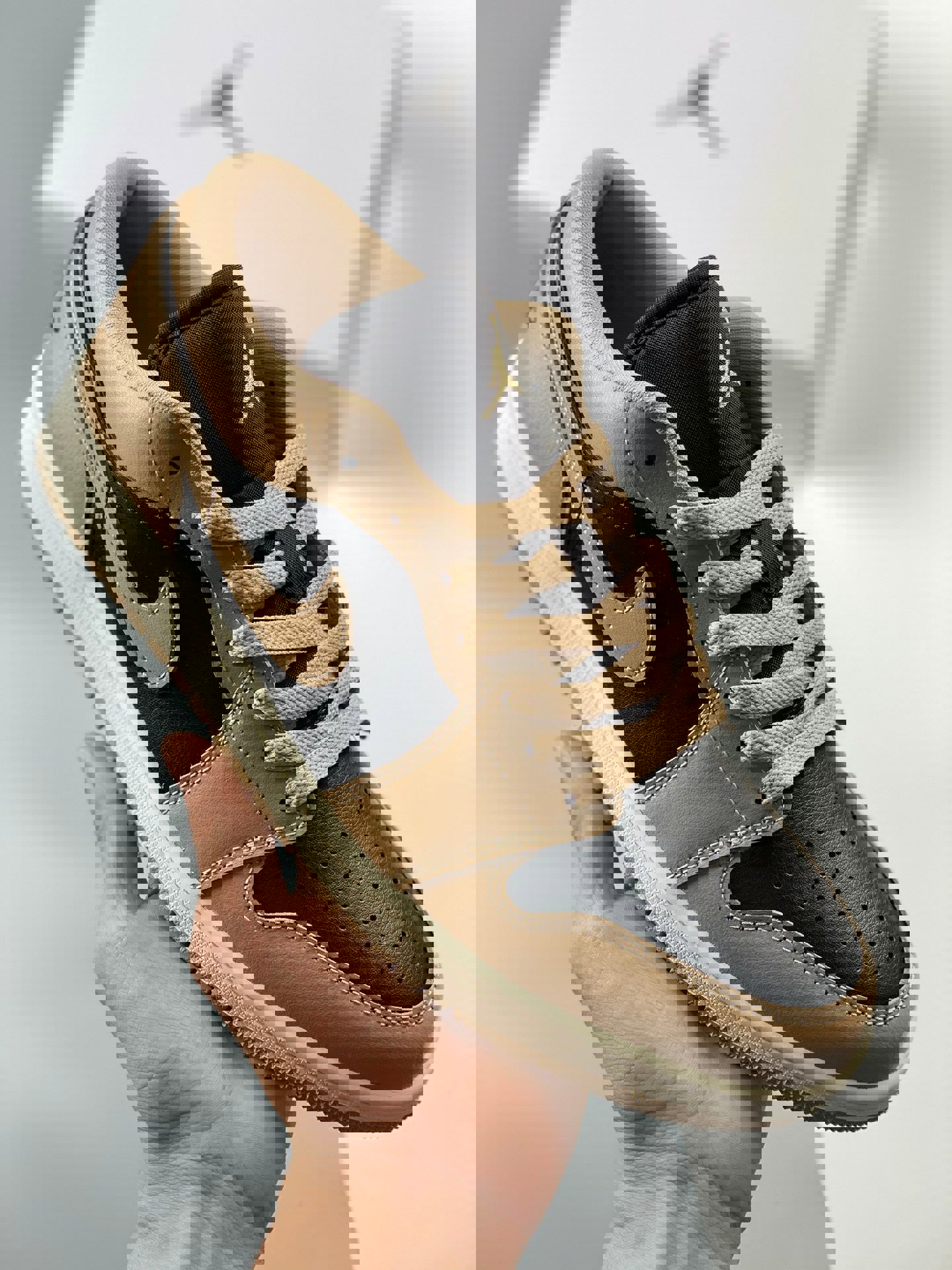 Air jordan 1 low vachetta tandesert/sail/black dc0774-201