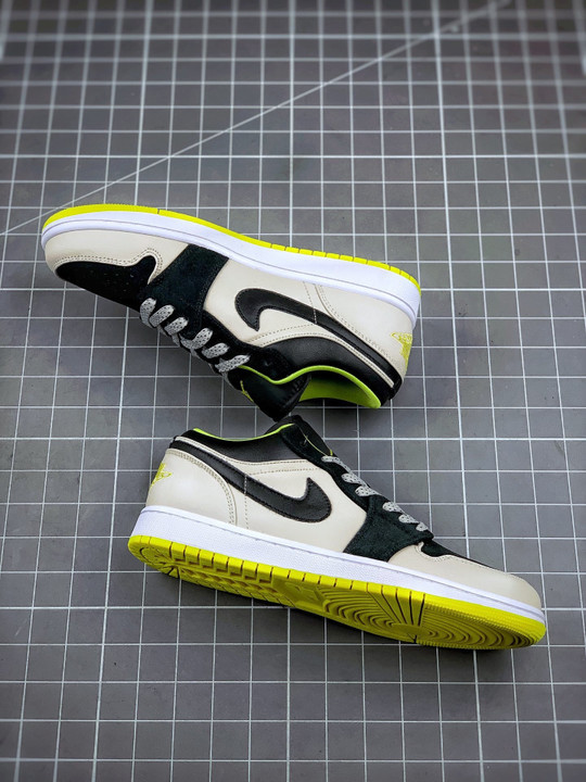 Air jordan 1 low venom green 553558-009