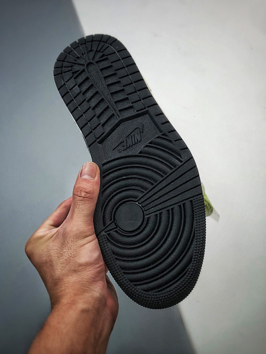 Air jordan 1 low wear-away black green dn3705-003