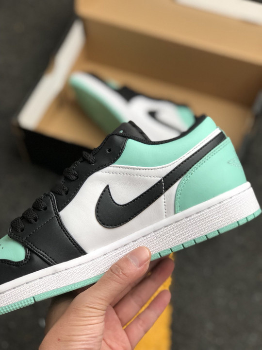 Air jordan 1 low white/emerald rise-black 553558-117