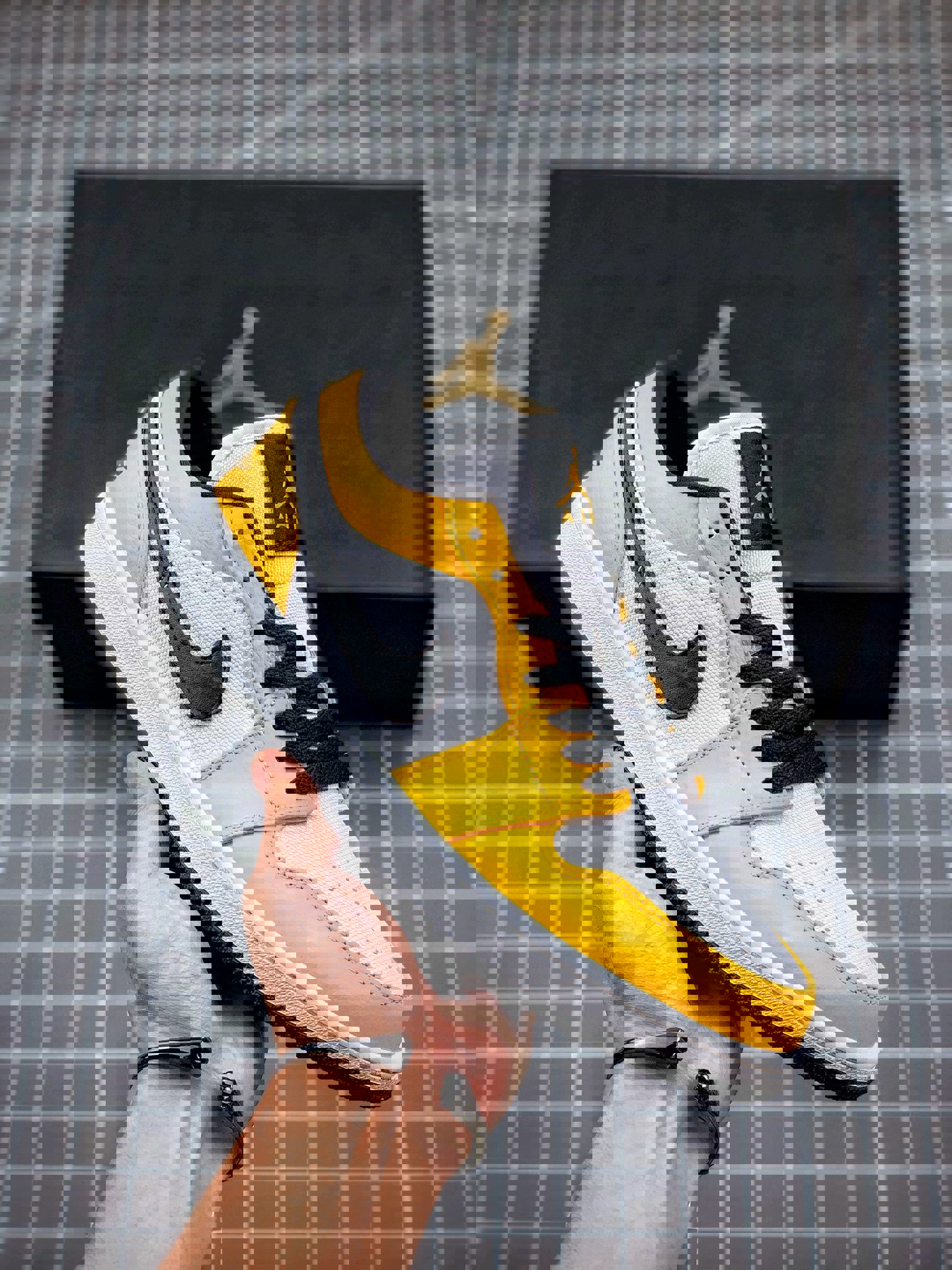 Air jordan 1 low white/laser orange-black