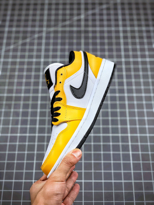 Air jordan 1 low white/laser orange-black