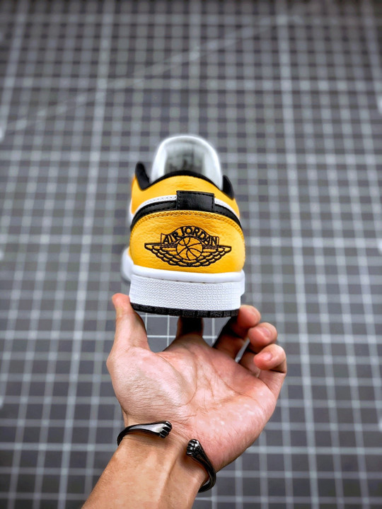 Air jordan 1 low white/laser orange-black