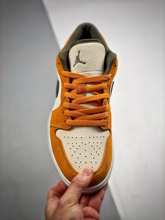 Air jordan 1 low white/light curry/medium olive dh6931-102