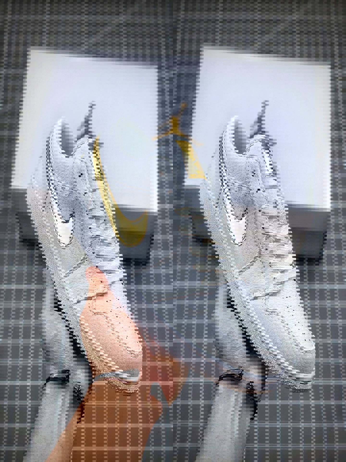 Air jordan 1 low white/metallic gold