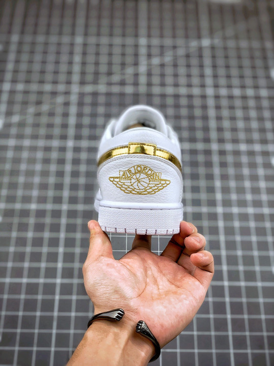 Air jordan 1 low white/metallic gold