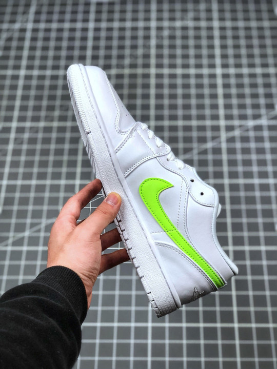 Air jordan 1 low white multi-color swoosh cw7033-100