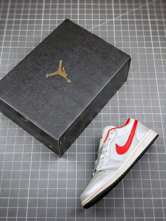 Air jordan 1 low white red da4668-001