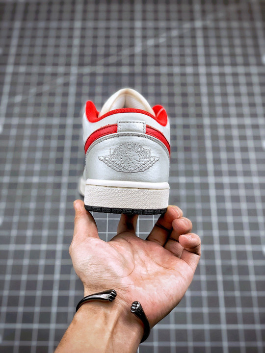 Air jordan 1 low white red da4668-001