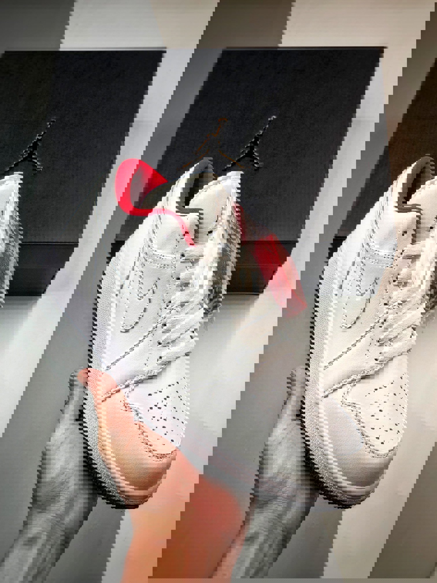 Air jordan 1 low white red with mismatched insoles