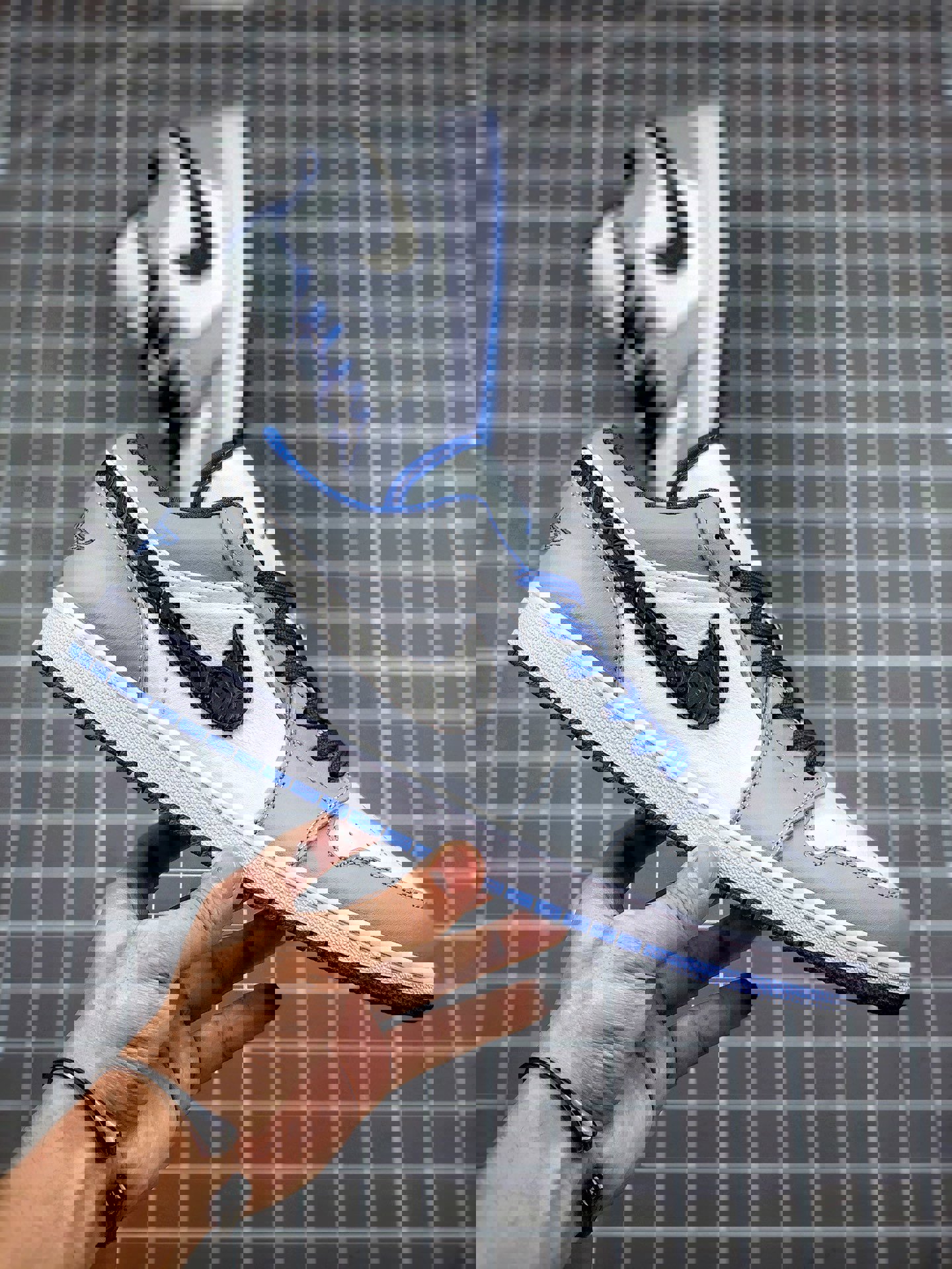 Air jordan 1 low white/true blue-cement grey-black