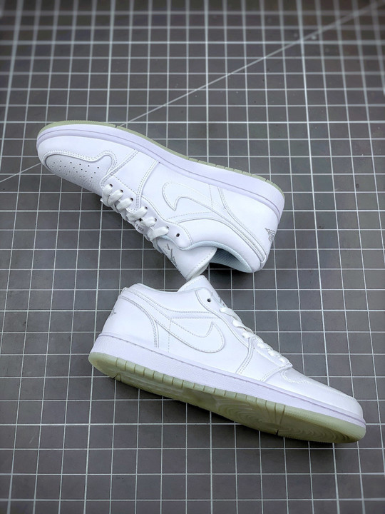 Air jordan 1 low white/white/metallic silver