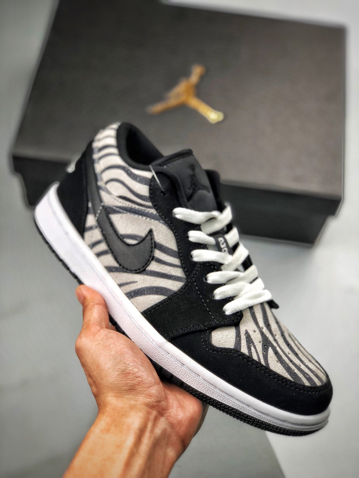 Air jordan 1 low zebra black/white-sail
