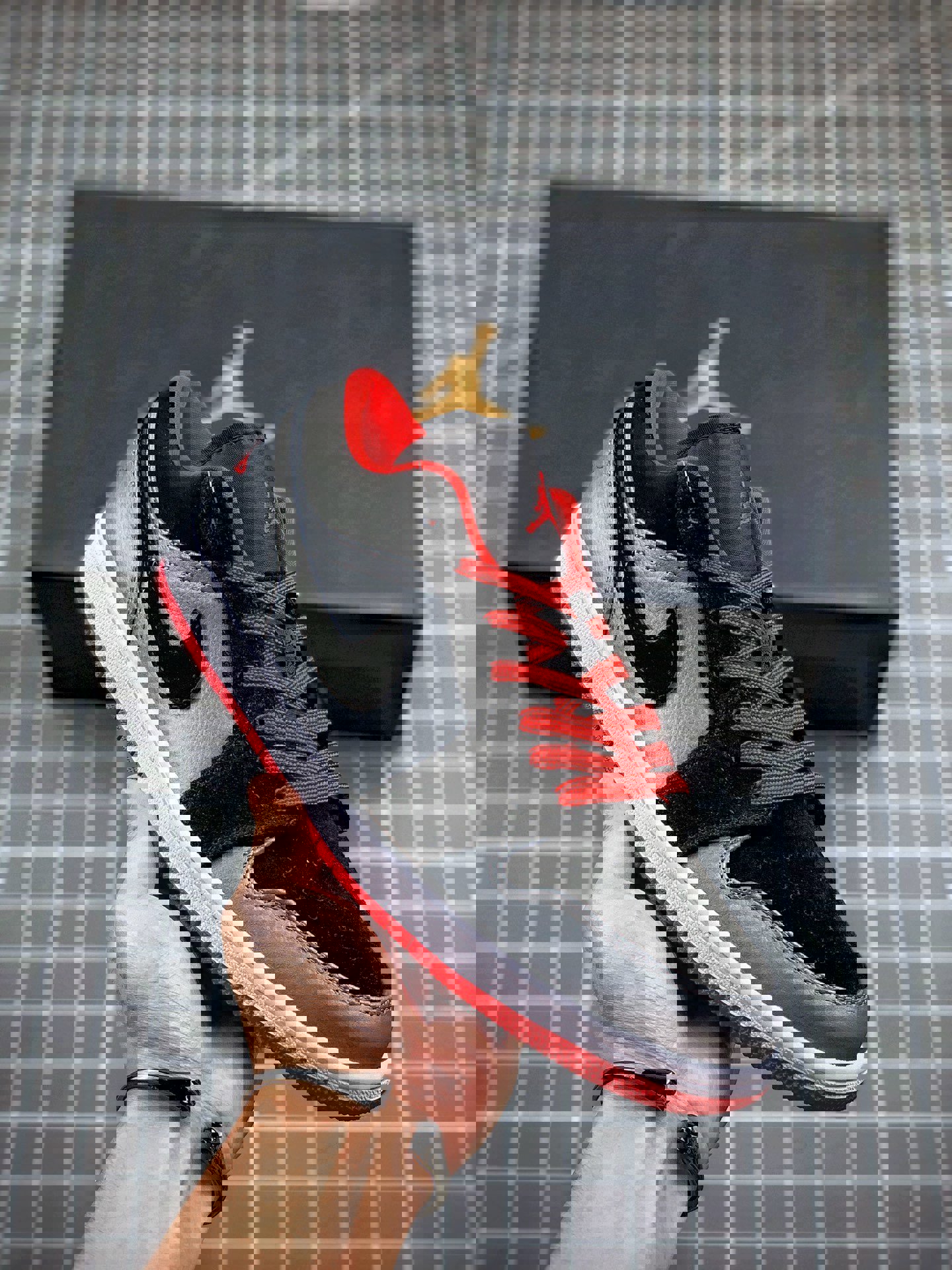 Air jordan 1 retro low dark grey black red 553558-002