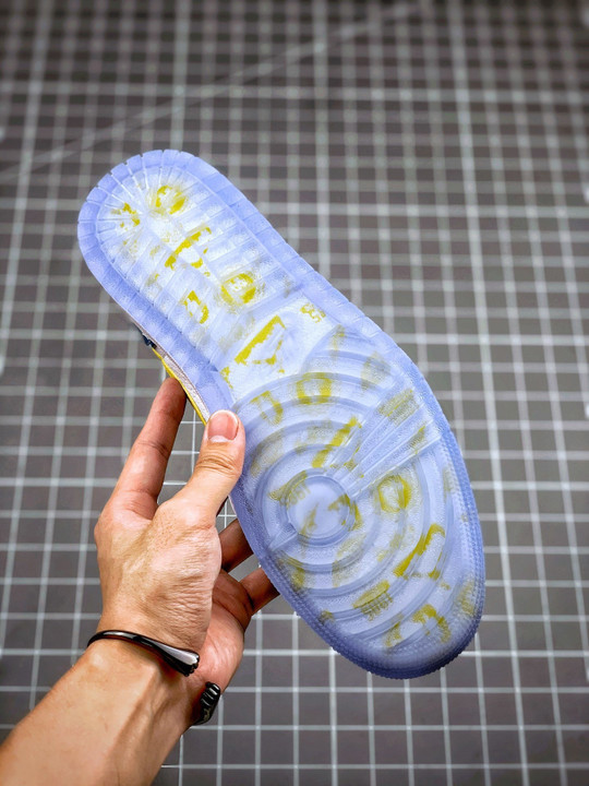 Air jordan 1 retro low west coast white/varsity maize-university blue