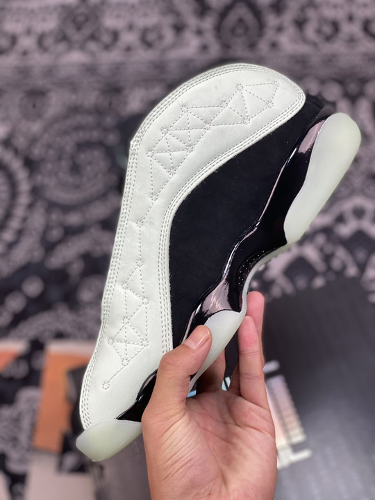 Air jordan 13 low singles dayblack/barley green dm0803-300