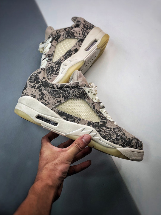 Air jordan 5 low expressioncoconut milk/black-white da8016-100