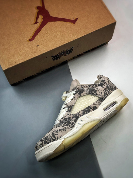 Air jordan 5 low expressioncoconut milk/black-white da8016-100