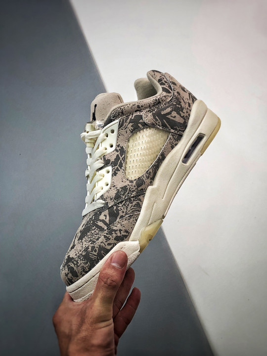Air jordan 5 low expressioncoconut milk/black-white da8016-100