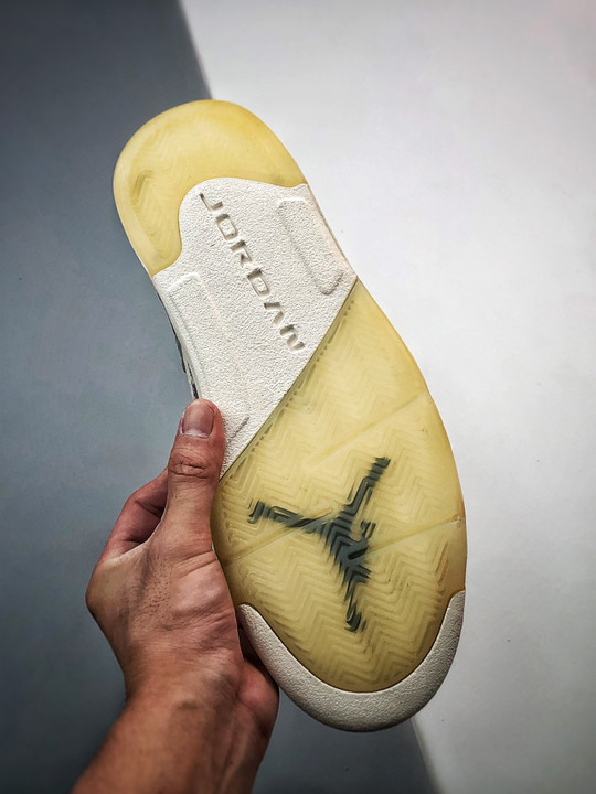 Air jordan 5 low expressioncoconut milk/black-white da8016-100