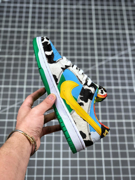 Ben & jerry” s x nike sb dunk low ” chunky dunky” cu3244-100