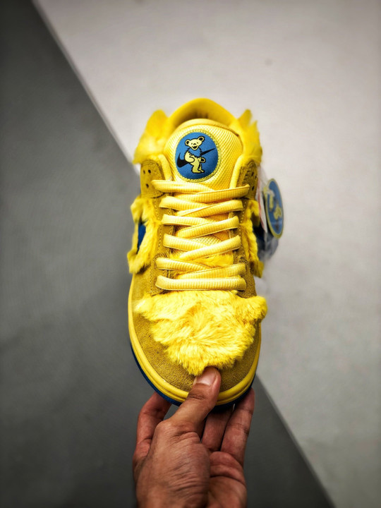 Grateful dead x nike sb dunk low ” yellow bear”