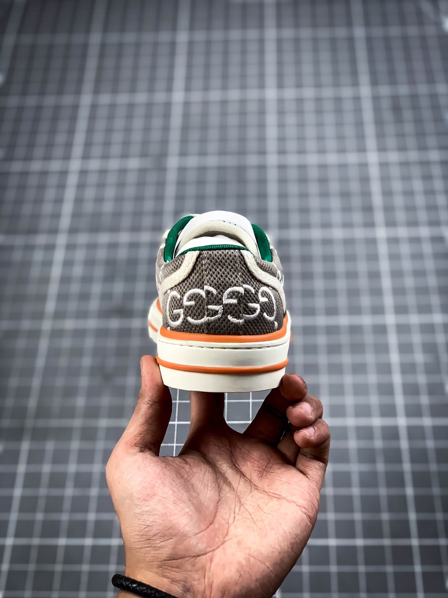 Gucci tennis 1977 gg canvas gt-009vlib5gn