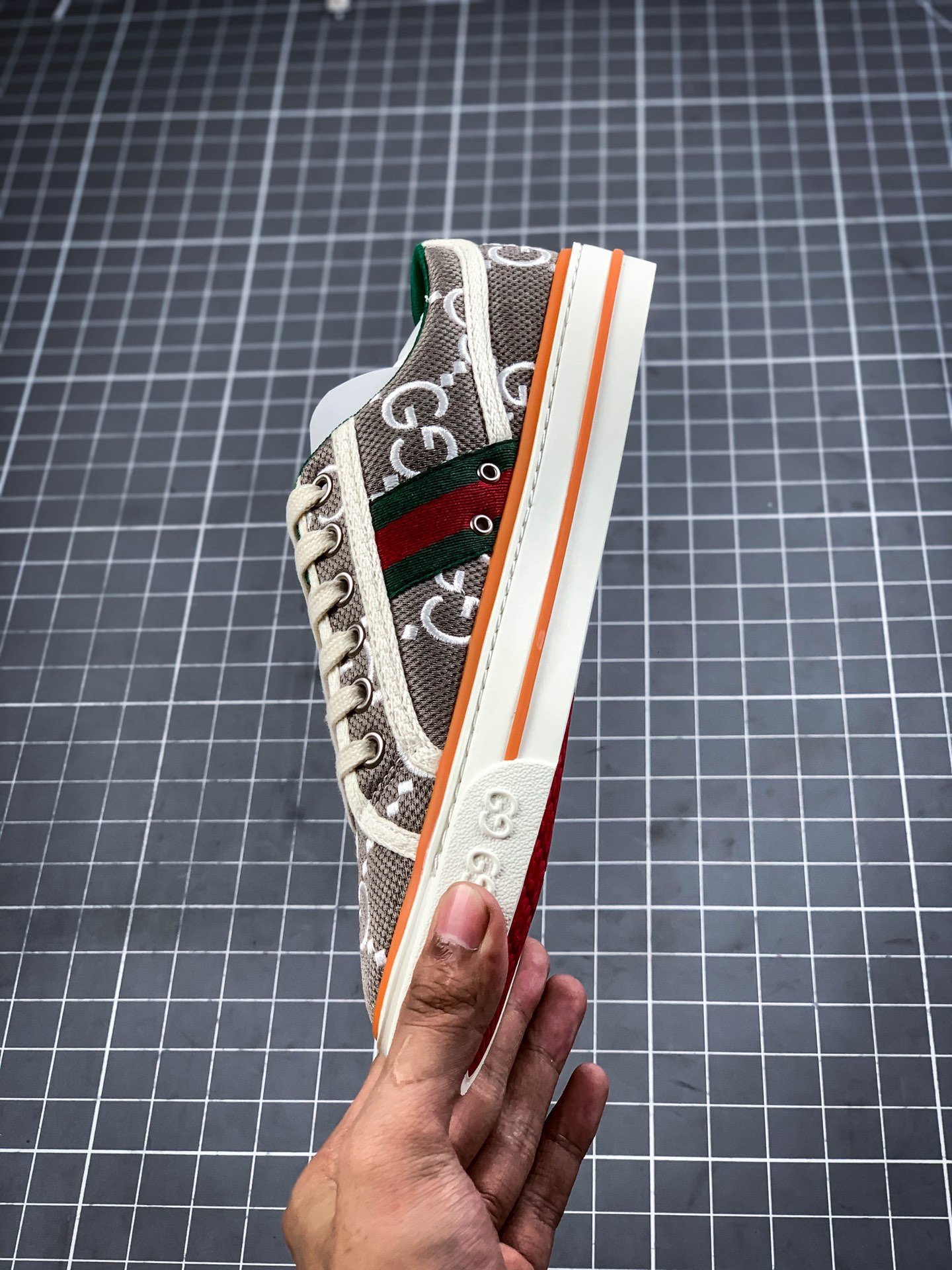 Gucci tennis 1977 gg canvas gt-009vlib5gn