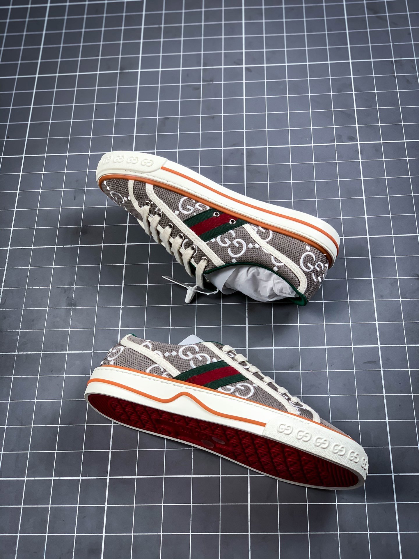 Gucci tennis 1977 gg canvas gt-009vlib5gn