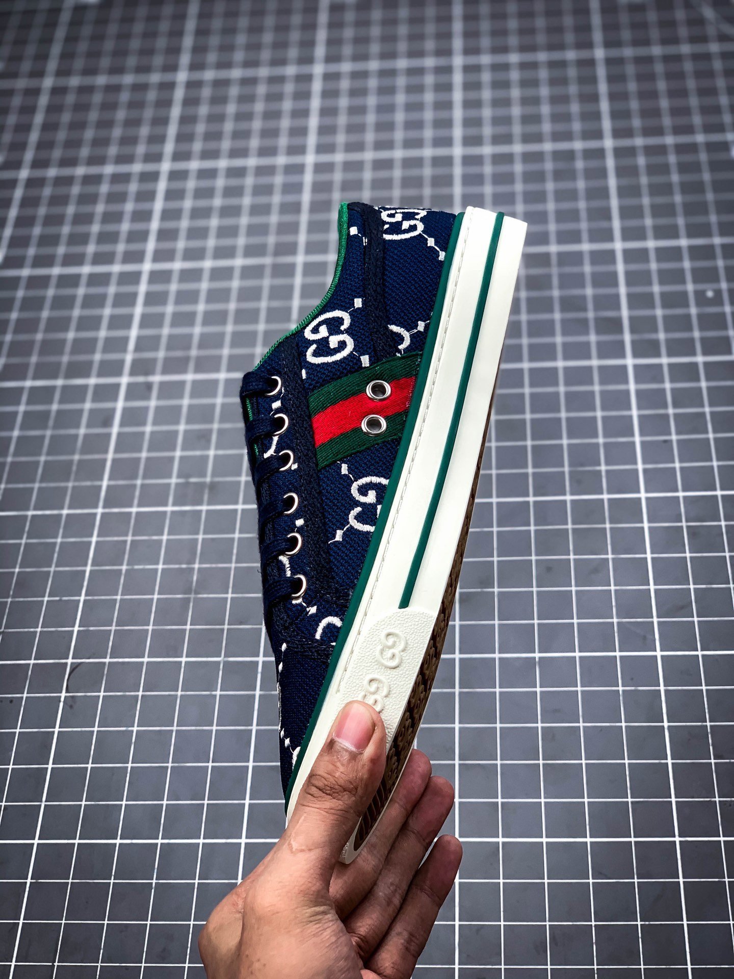 Gucci tennis 1977 gg canvas gt-00a97p7y1w