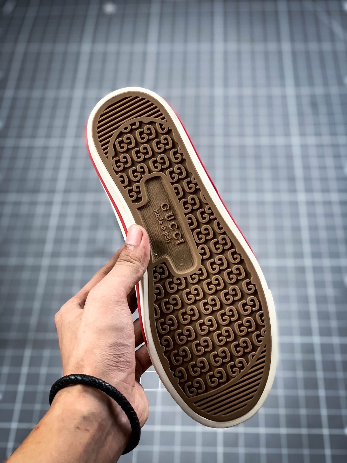 Gucci tennis 1977 gg canvas gt-00cxaneyo6