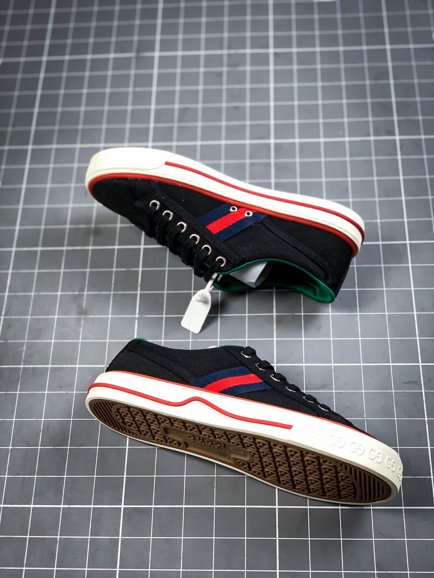 Gucci tennis 1977 gg canvas gt-00cxaneyo6