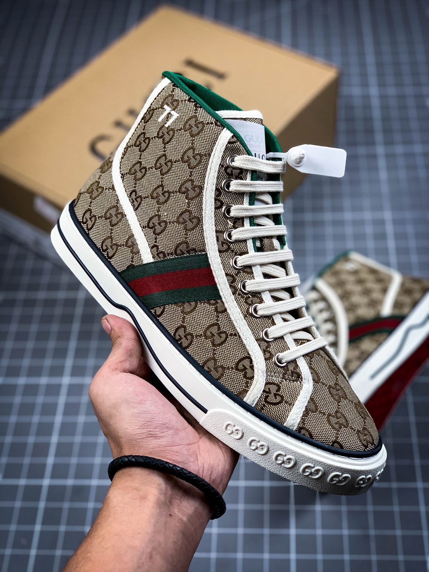 Gucci tennis 1977 gg canvas gt-00gzhfygy3