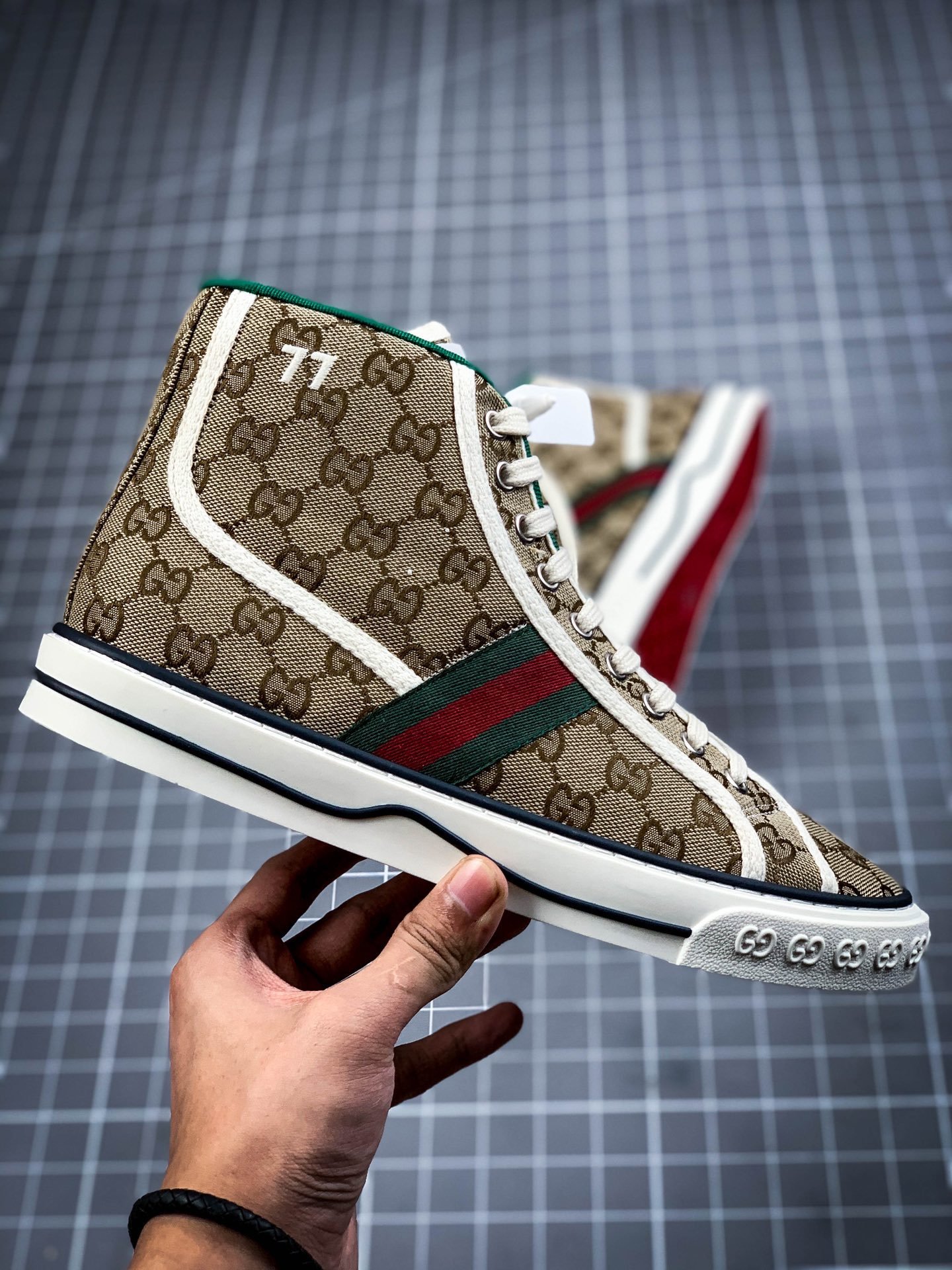 Gucci tennis 1977 gg canvas gt-00gzhfygy3