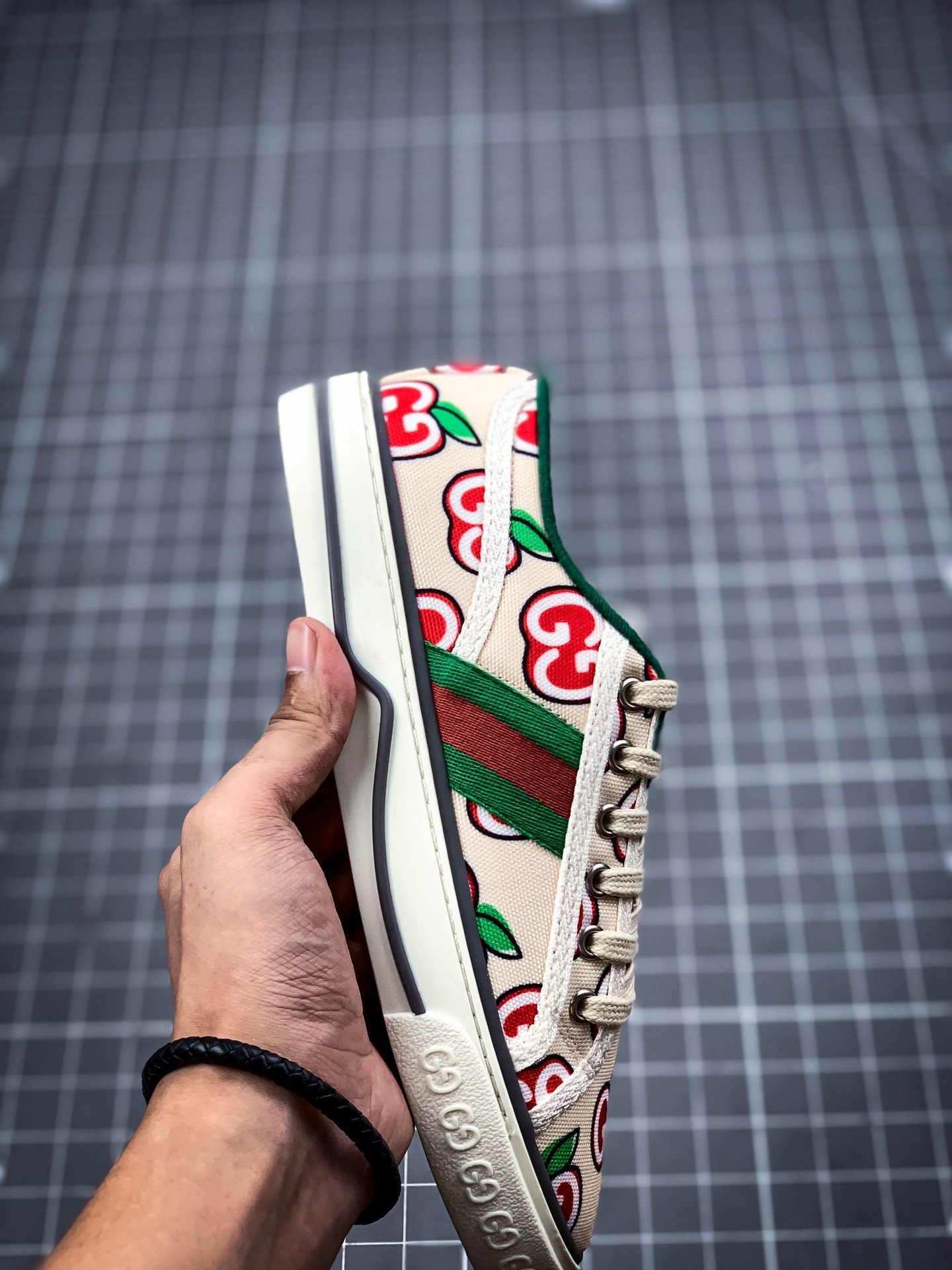 Gucci tennis 1977 gg canvas gt-00lcsrinzn