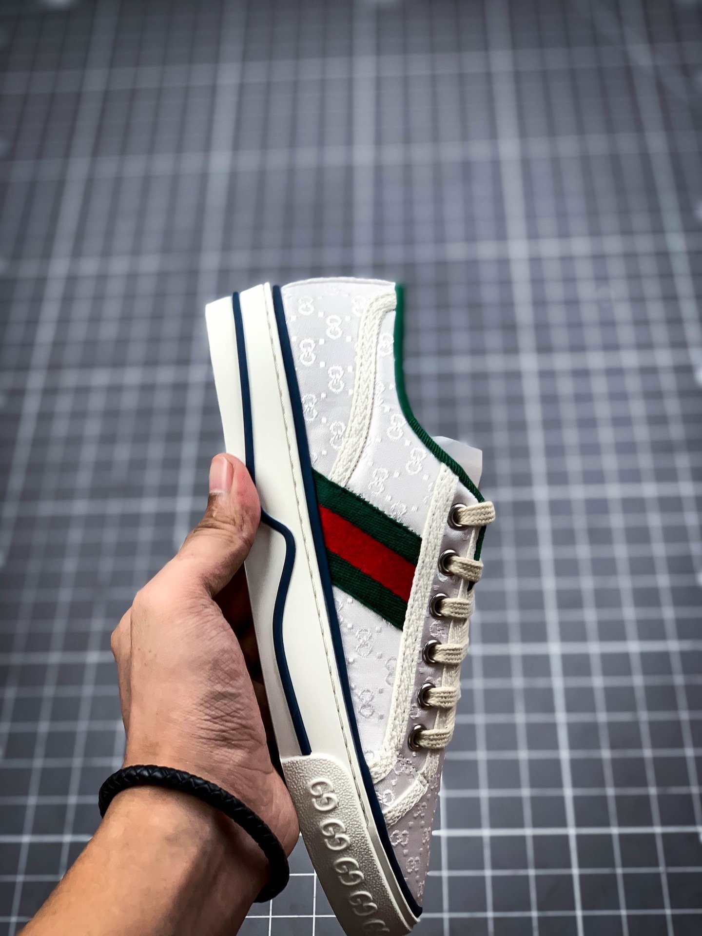 Gucci tennis 1977 gg canvas gt-00m8e8anjc