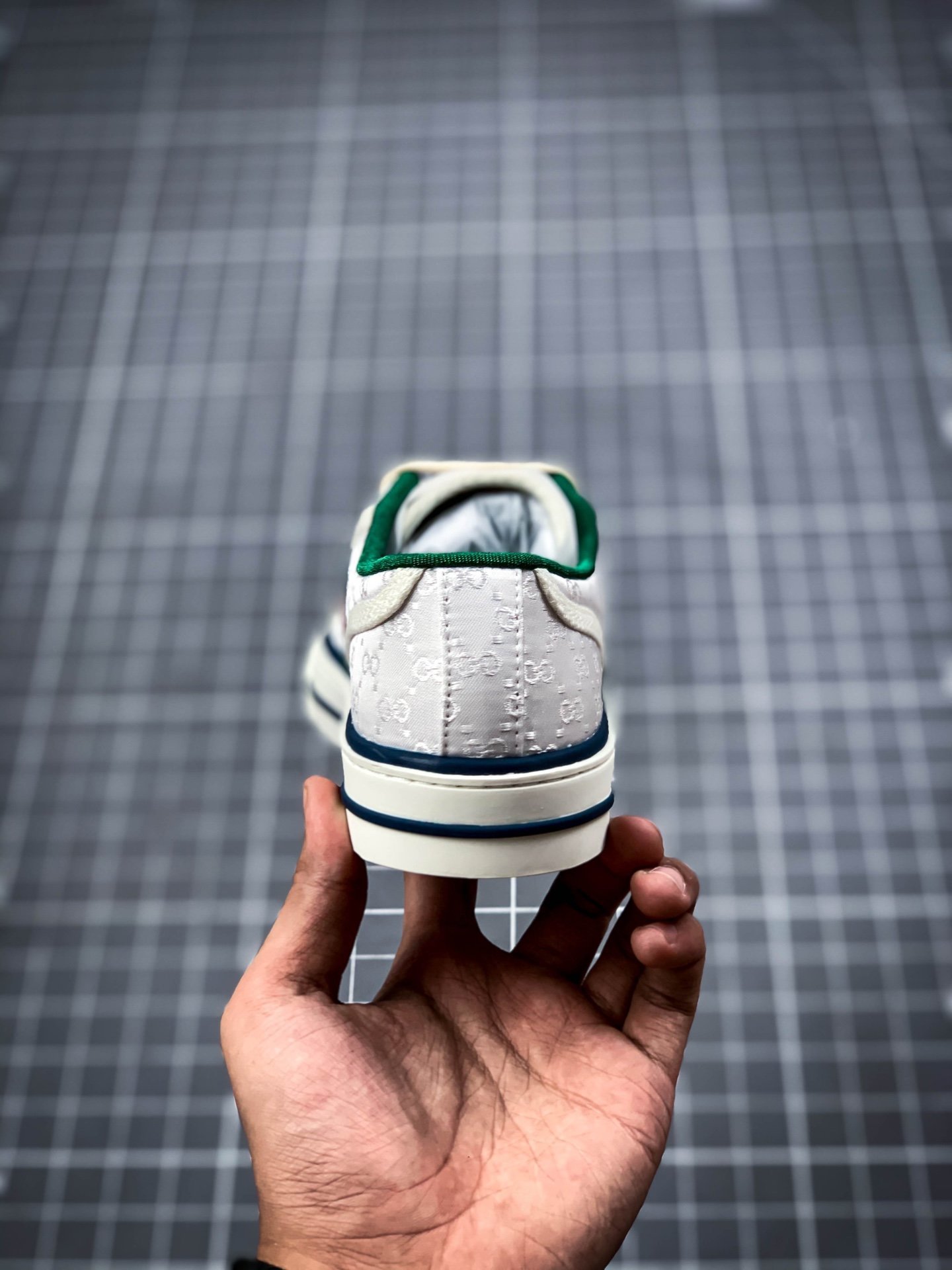 Gucci tennis 1977 gg canvas gt-00m8e8anjc