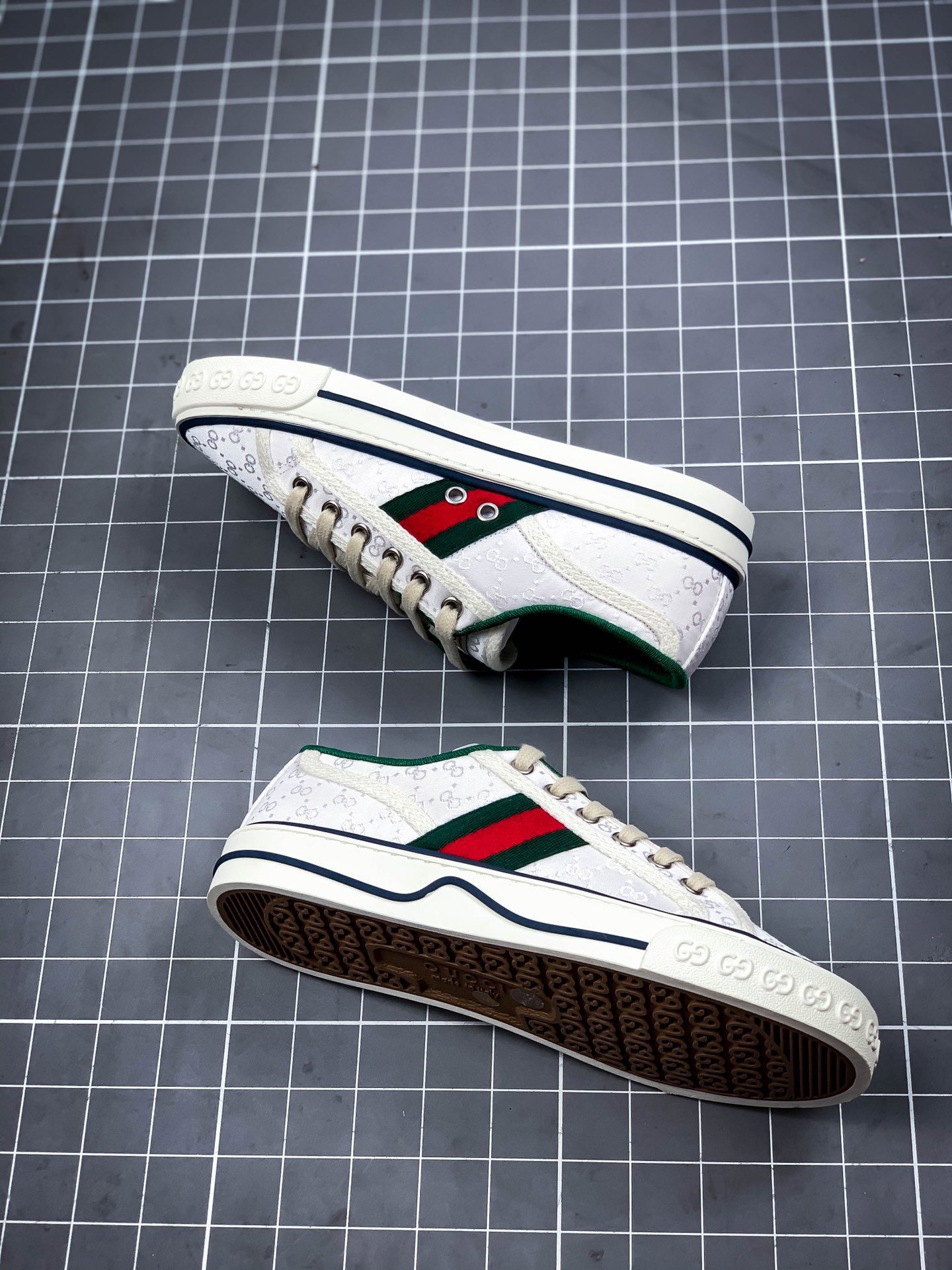 Gucci tennis 1977 gg canvas gt-00m8e8anjc