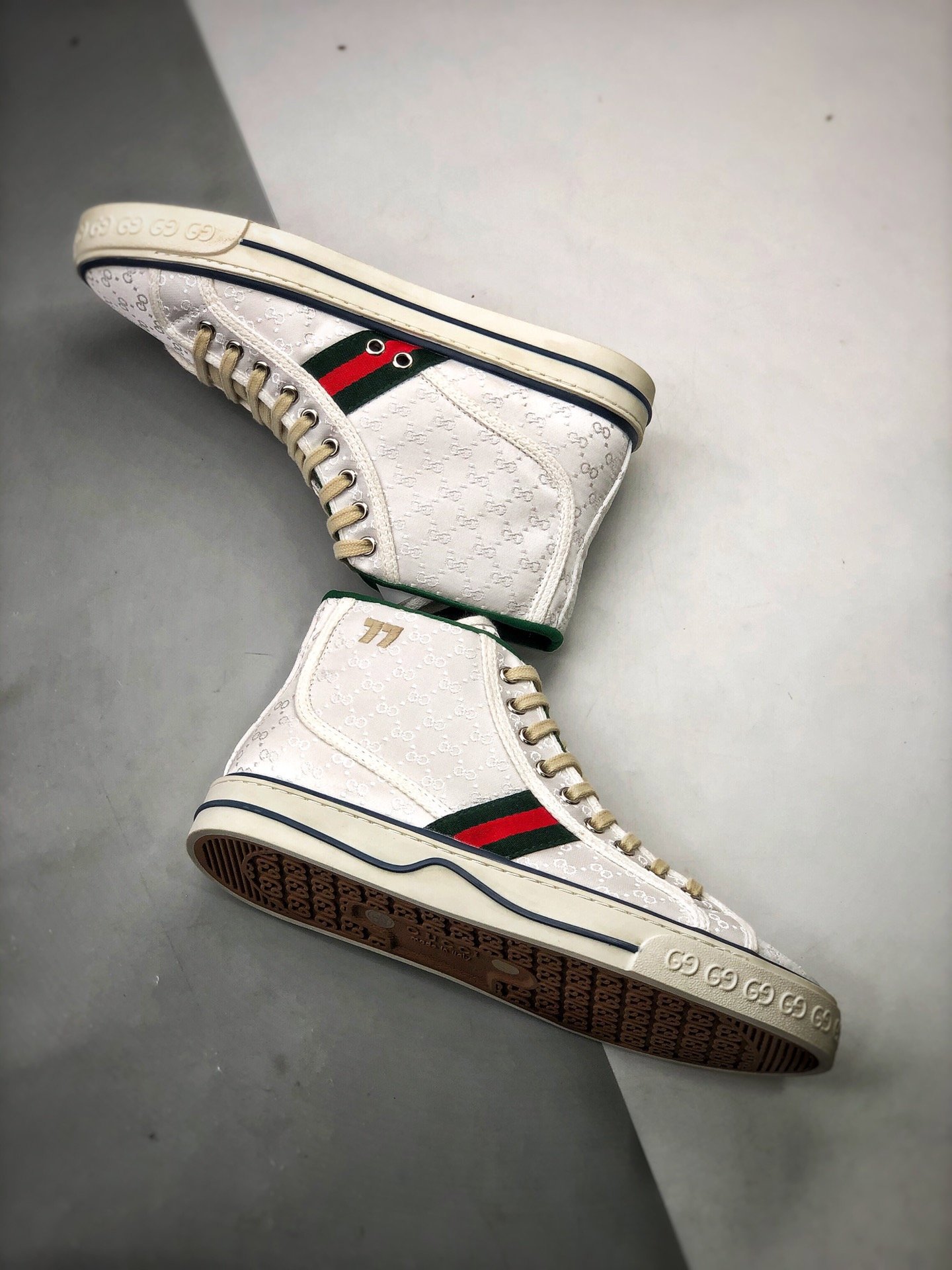 Gucci tennis 1977 gg canvas gt-00thbe88ic