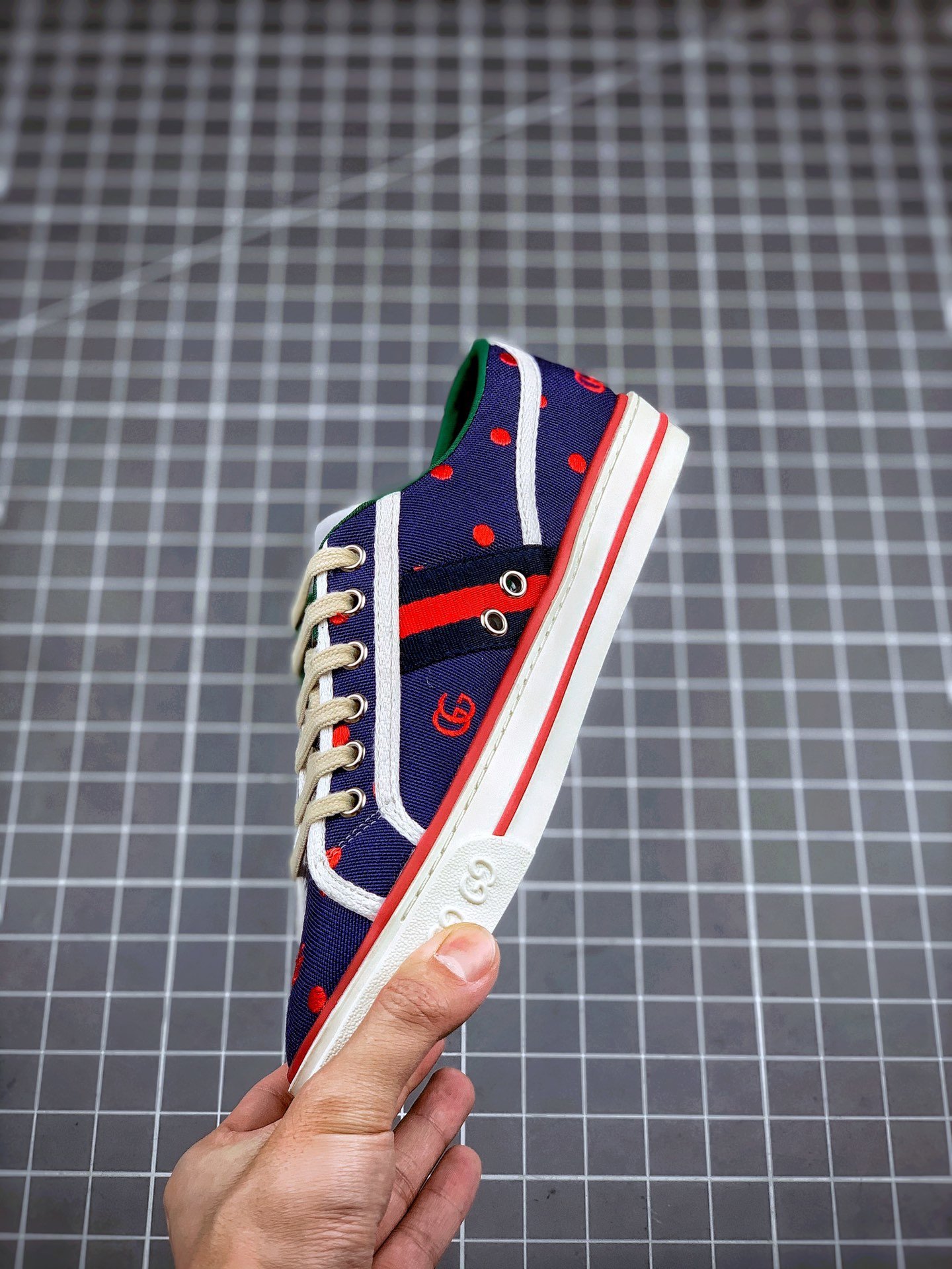 Gucci tennis 1977 gg canvas gt-00ue6lbvri