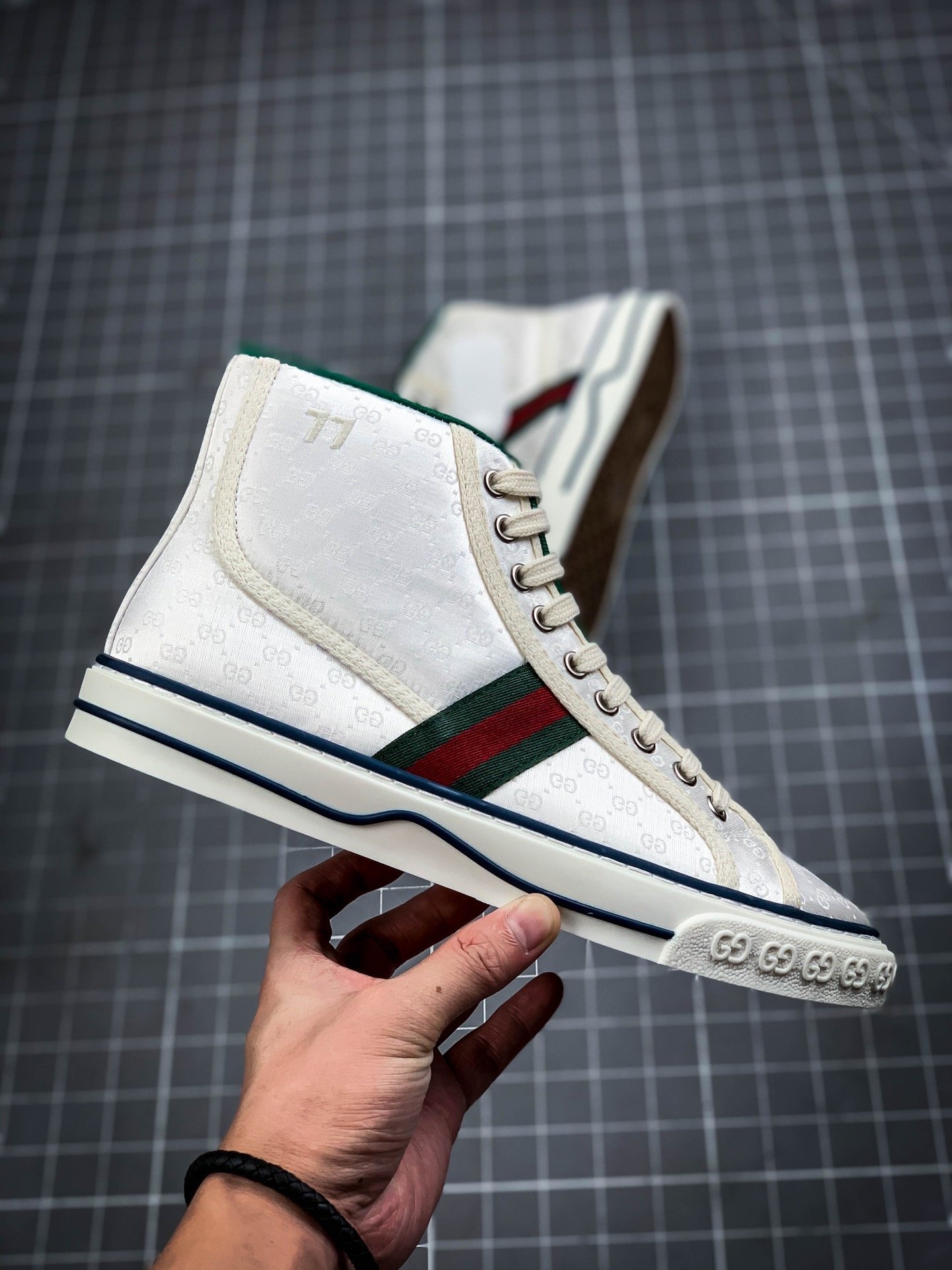 Gucci tennis 1977 gg canvas gt-00xe9xeavu