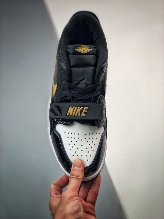 Jordan legacy 312 low black gold cd7069-071