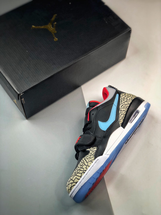 Jordan legacy 312 low chicago flag black/blue-red