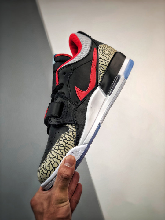Jordan legacy 312 low chicago flag black/blue-red