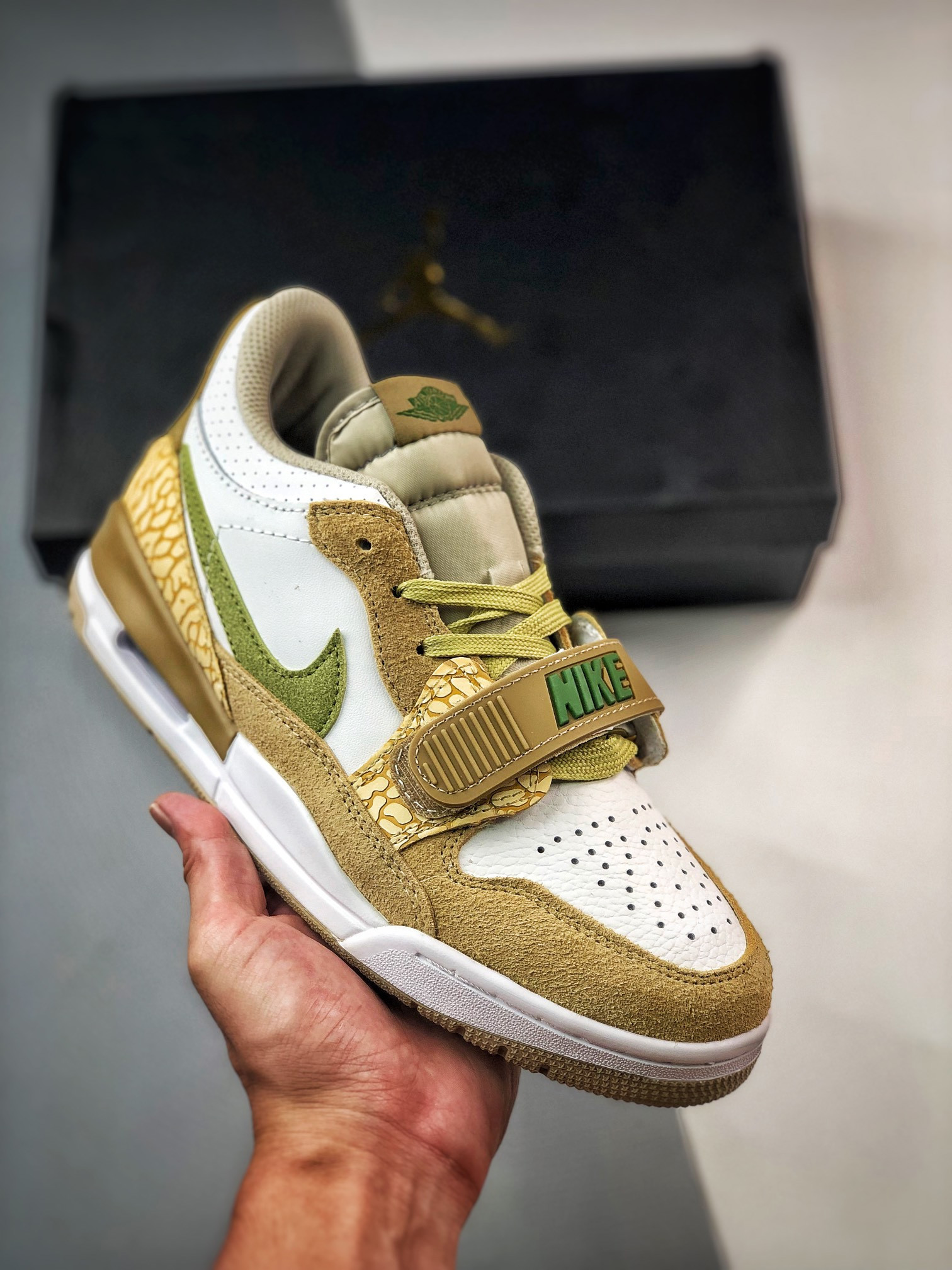 Jordan legacy 312 low olive and gold tones dx9260-001