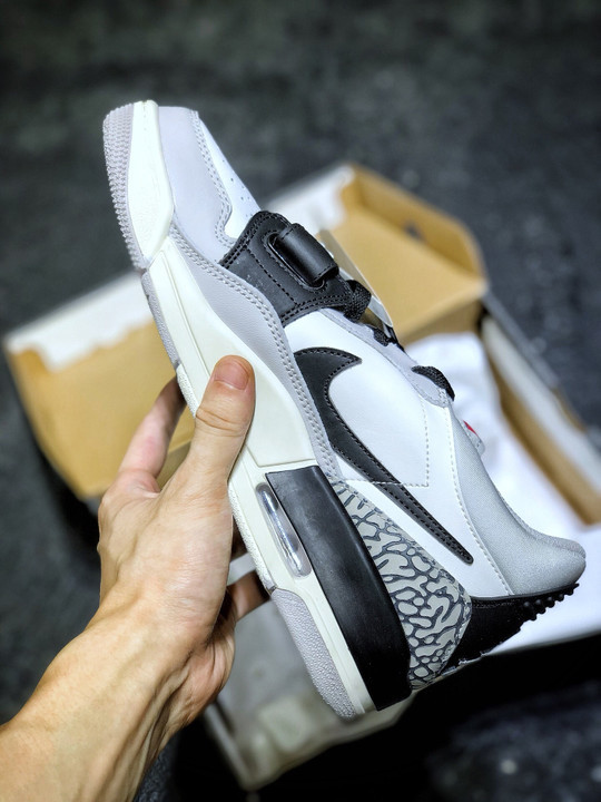 Jordan legacy 312 low white/fire red cd7069-101